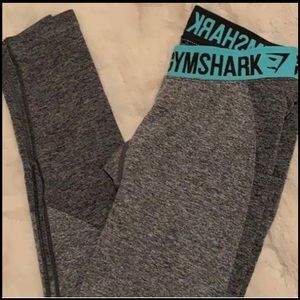 Gym shark leggings